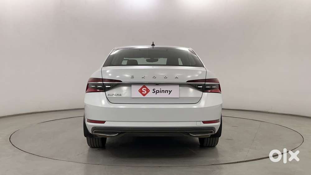 Skoda Superb L&k 1.8 Tsi At, 2023, Petrol