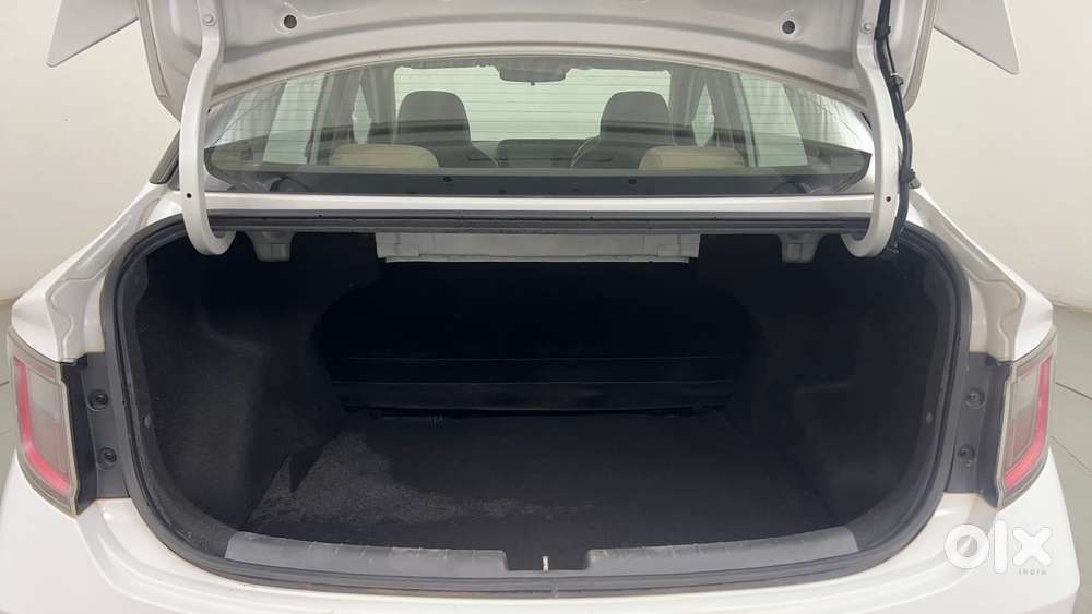 Hyundai Aura Sx 1.2 (o) Petrol, 2022, Petrol