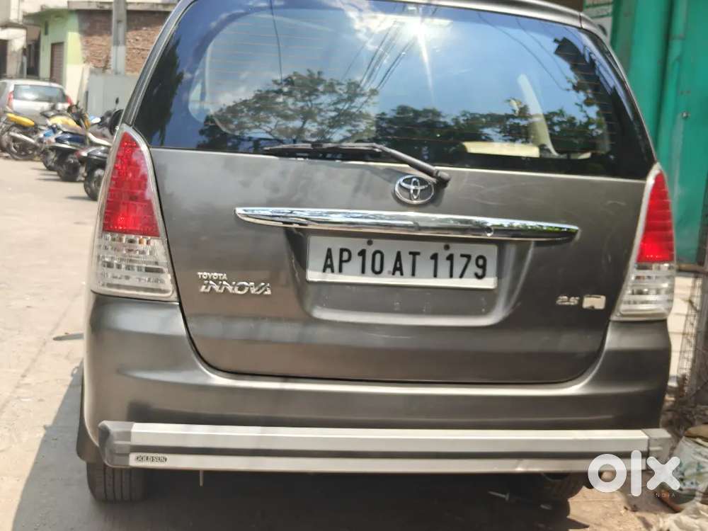 Toyota Innova 2009 Diesel 144246 Km Driven