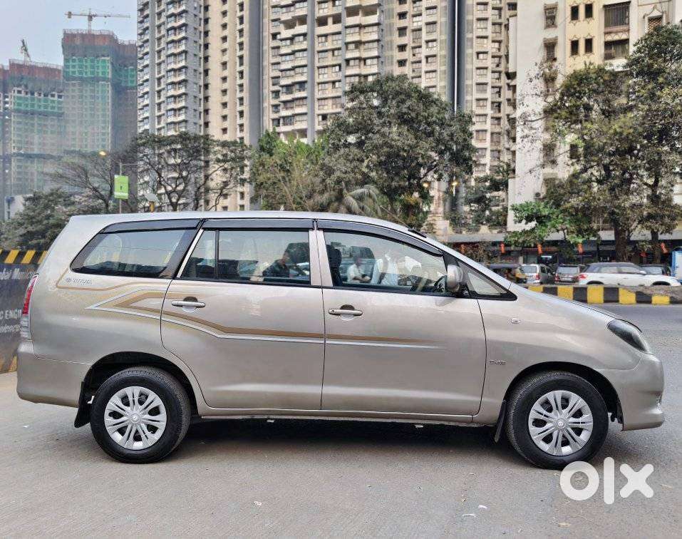 Toyota Innova 2004-2011 2.5 G4 Diesel 8-seater, 2008, Diesel