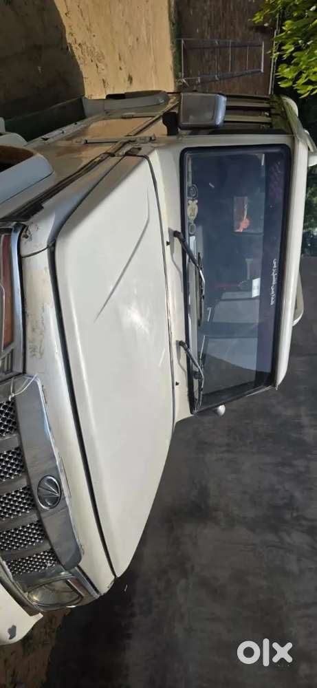 Mahindra Bolero 2012