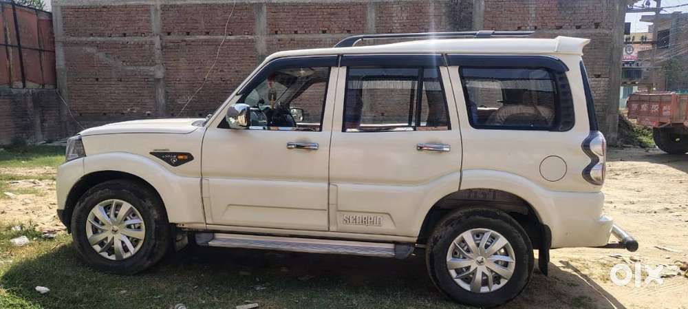 Mahindra Scorpio S4 Plus 2015 Diesel
