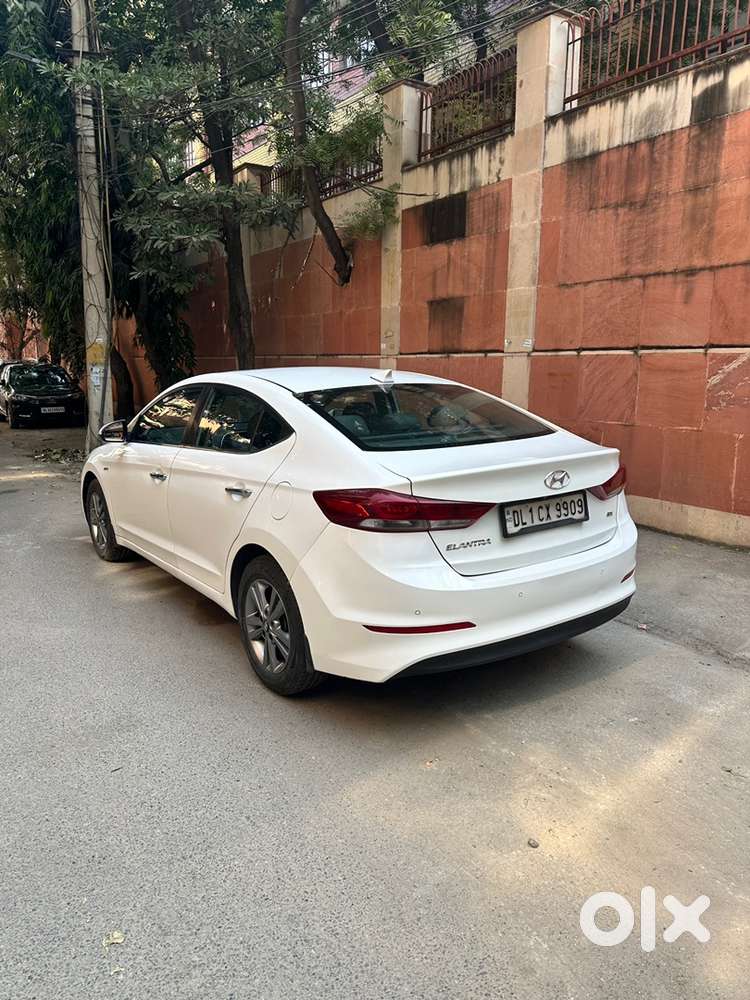 Hyundai New Elantra 2017 Petrol At 52000 Km Driven Mint Condition
