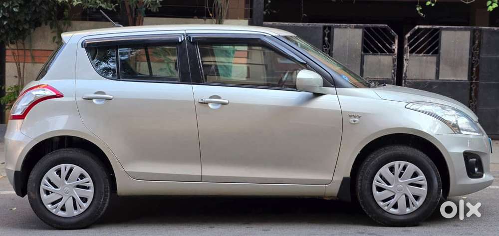Maruti Suzuki Swift Lxi Option, 2015, Petrol