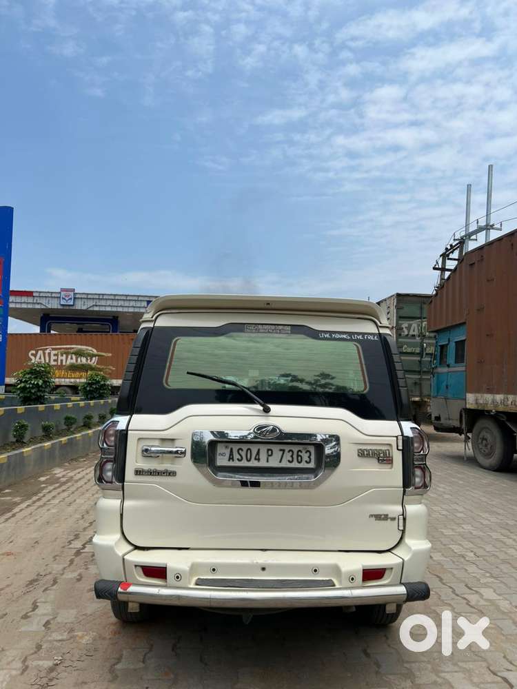 Mahindra Scorpio S10, 2015, Diesel