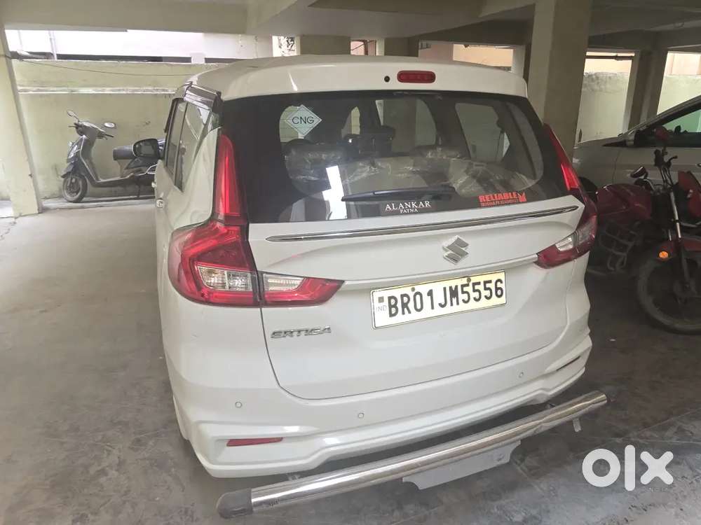 Maruti Suzuki Ertiga Zxi Cng 2025