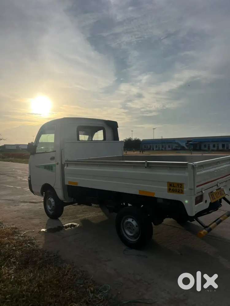 Mahindra Supro Zx 8 2023