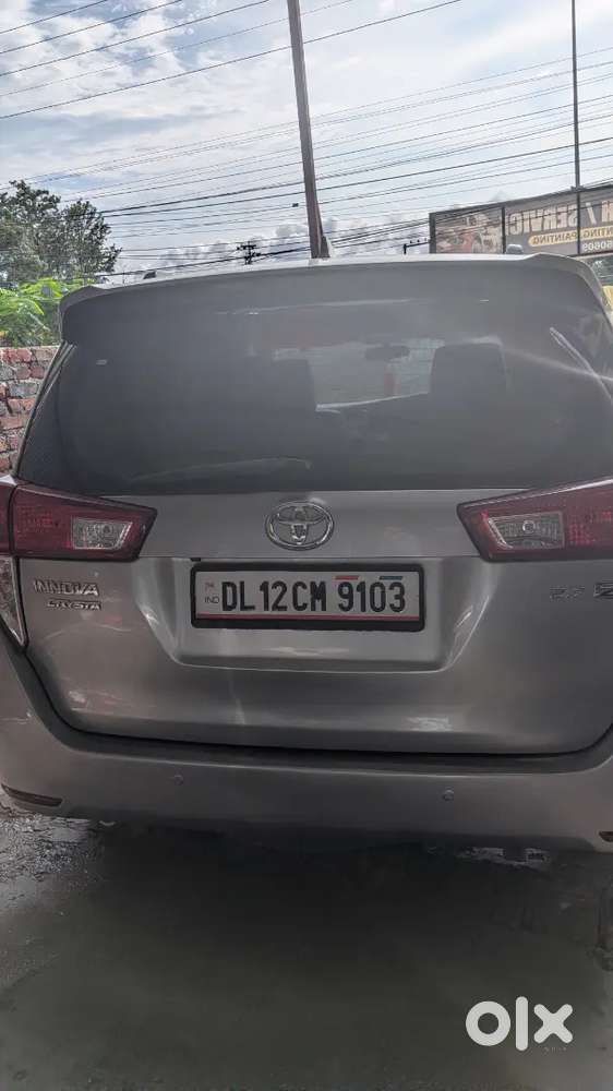 Toyota Innova Crysta 2018