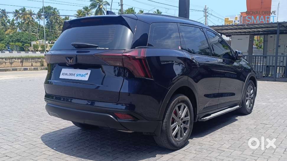 Mahindra Xuv700, 2022, Petrol