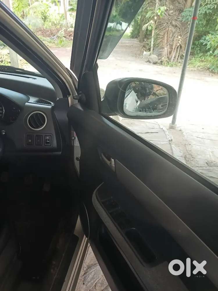 Maruti Suzuki Dzire 2011