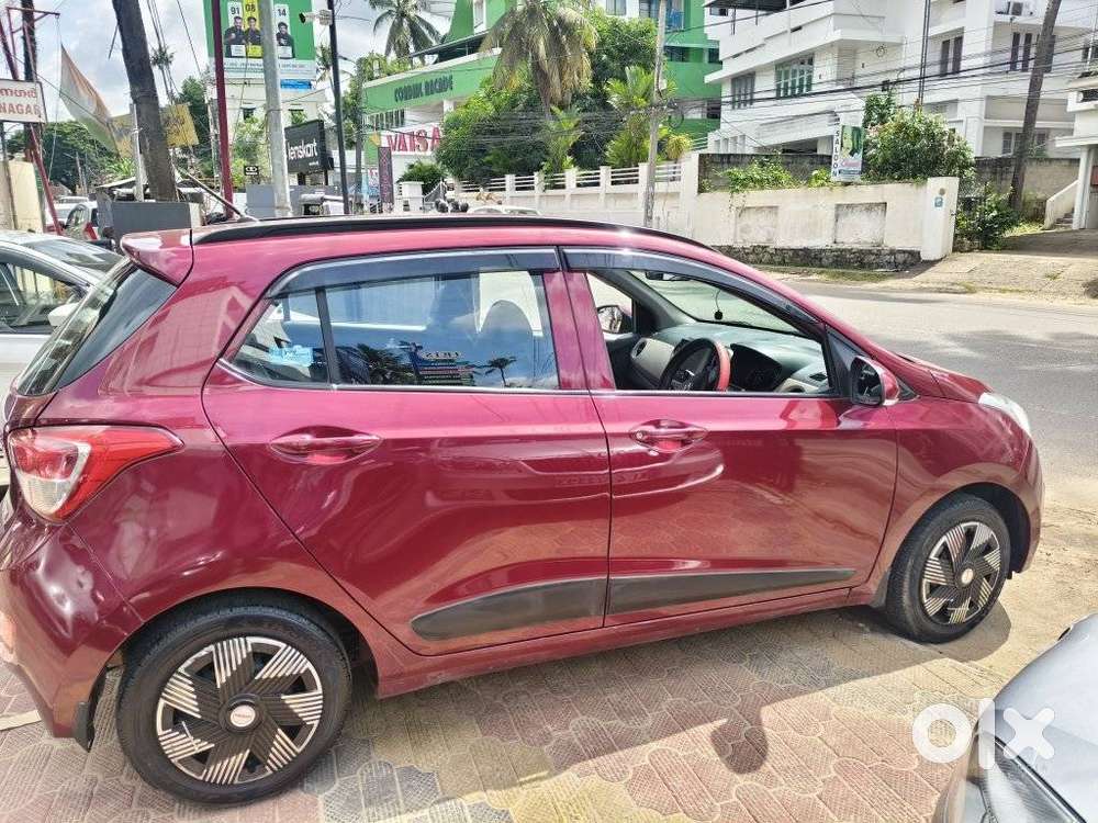 Hyundai Grand I10 Sportz, 2016, Petrol