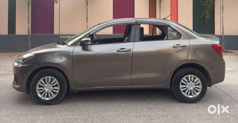 Maruti Suzuki Dzire 1.2 Vxi Amt, 2019, Petrol