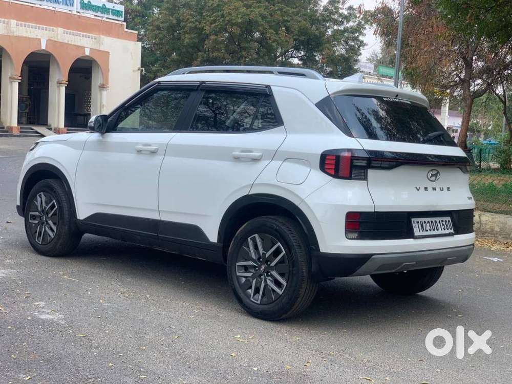 Hyundai Venue S Turbo Dct, 2023, Petrol
