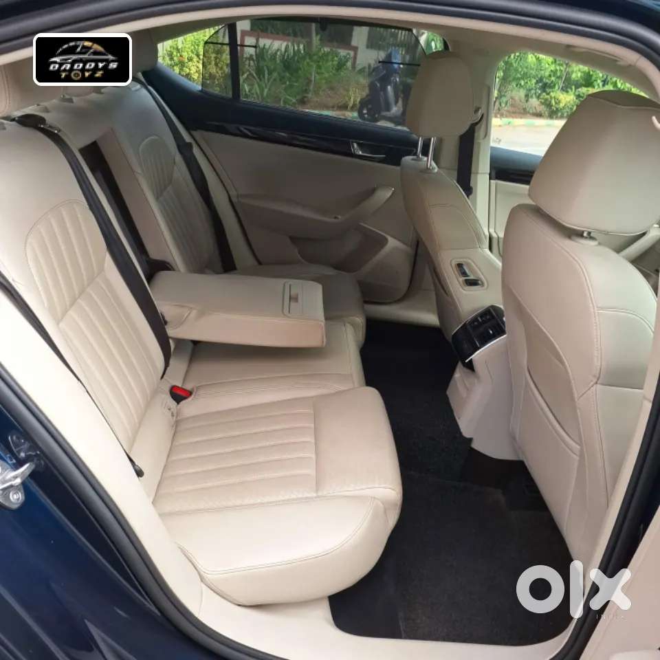 Skoda Superb 2.0 L&k Tsi At, 2022, Petrol