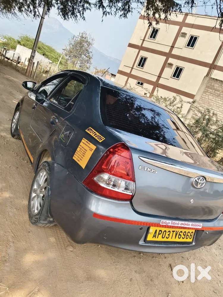 Toyota Etios 2015 Diesel 380000 Km Driven