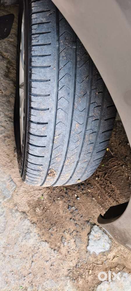Toyota Innova Crysta 2.8z Automatic, 2016, Diesel