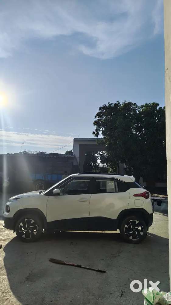 Tata Punch 1.2 Revotron Petrol Manual 2023