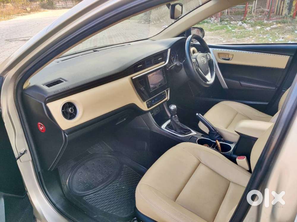 Toyota Corolla Altis 1.8 Gl, 2018, Petrol