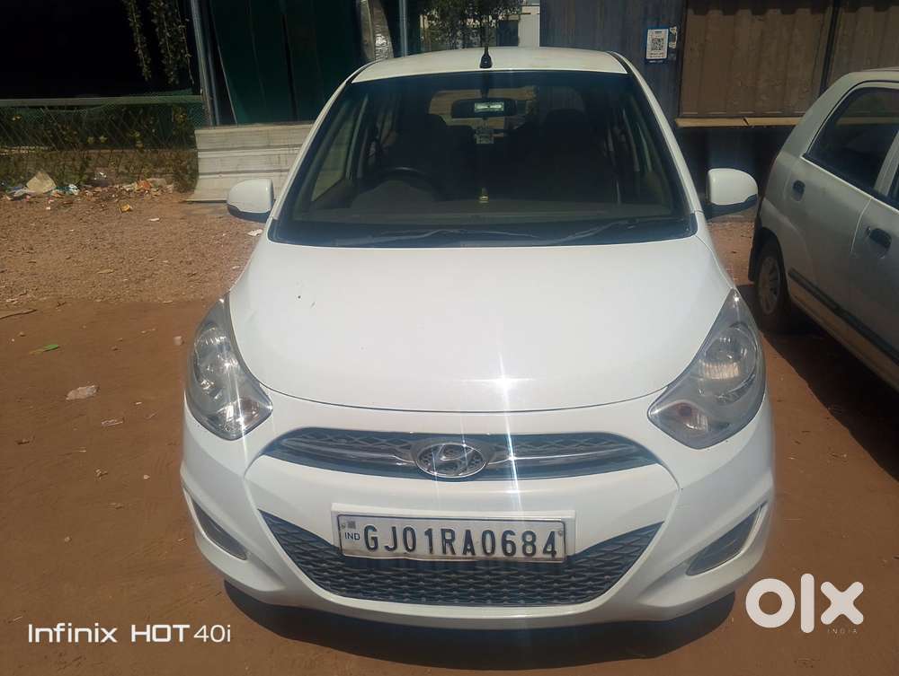 Hyundai I10 Sportz At, 2012, Petrol