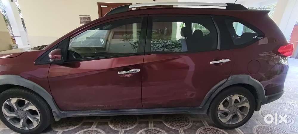 Honda Br-v V I-vtec Mt  2016  48000  Kms  C Red  Genuine Buyers