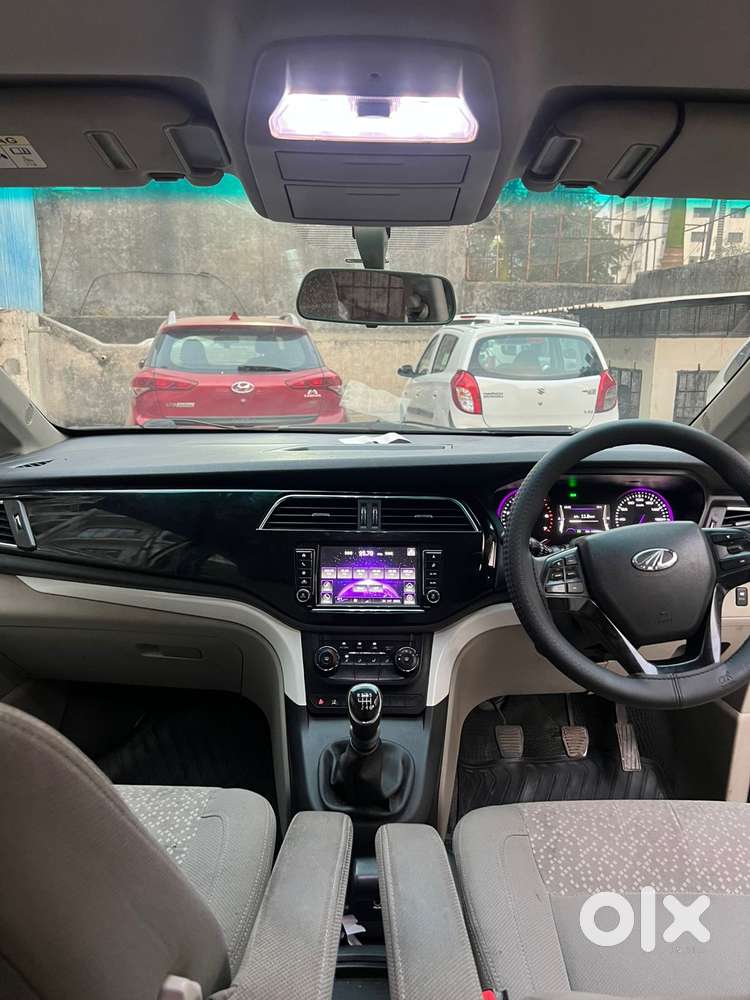 Mahindra Marazzo M6, 2018, Diesel