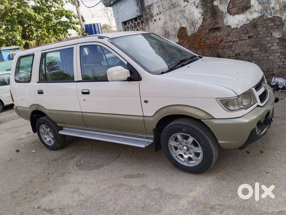 Chevrolet Tavera Neo Lt-l - 9 Seats Bsii, 2015, Diesel