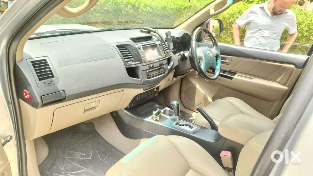 Toyota Fortuner 3.0 4x2 Automatic, 2015, Diesel