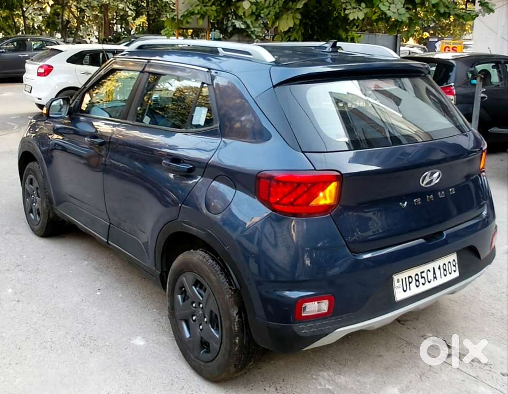 Hyundai Venue 1.2 S Plus, 2022, Petrol