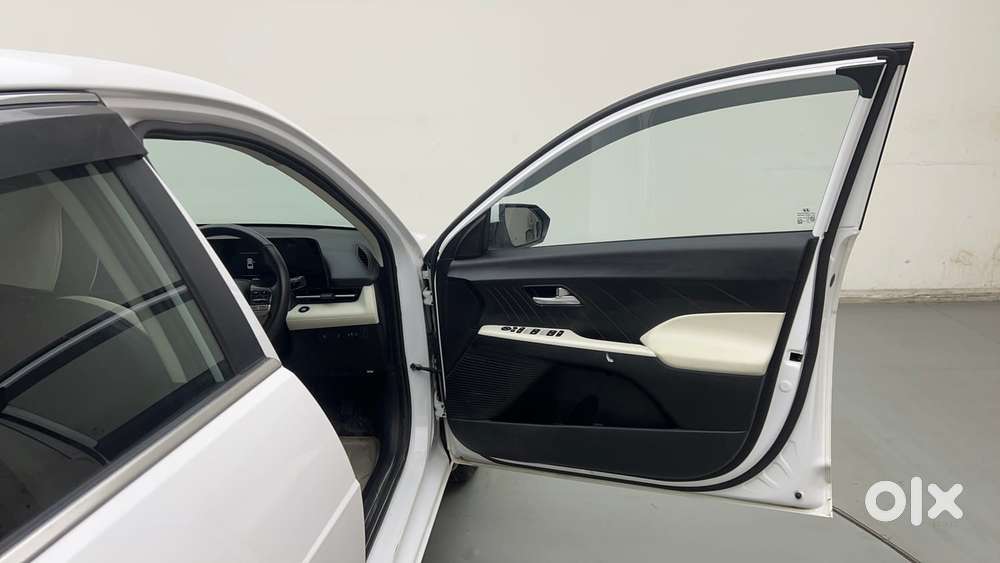 Hyundai Verna 1.5 Sx Petrol Mt, 2024, Petrol