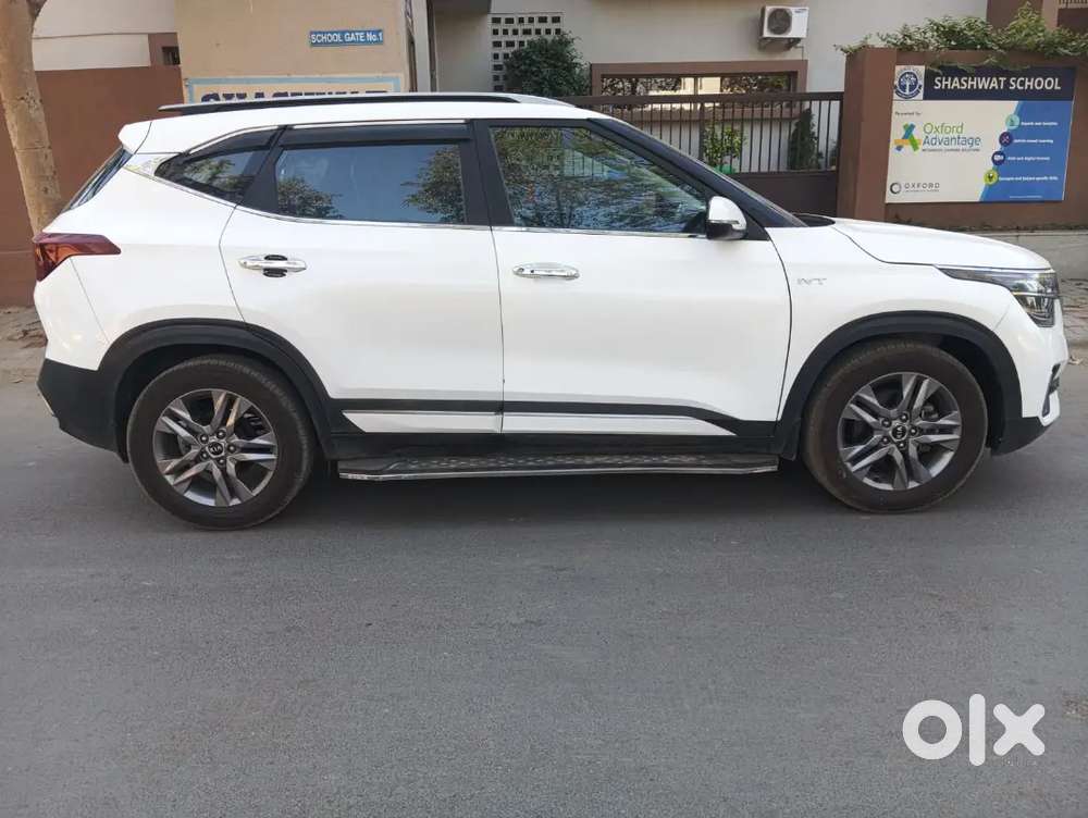Show Room Condition. Sunroof Available