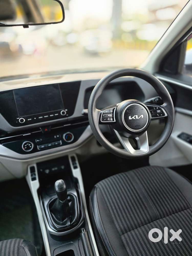 Kia Carens 1.5 Prestige 7 Str, 2023, Petrol