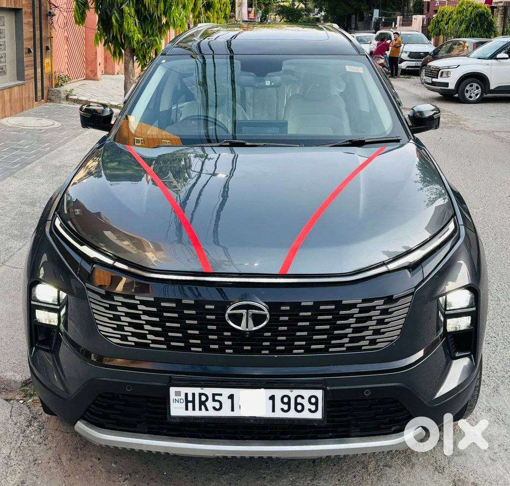 Tata Safari Accomplished Dark Edition At, 2024