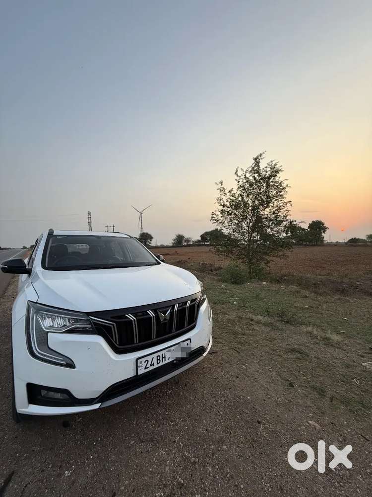 Mahindra Xuv700 Ax5 Manual Petrol | 31,000 Km | Excellent Condition