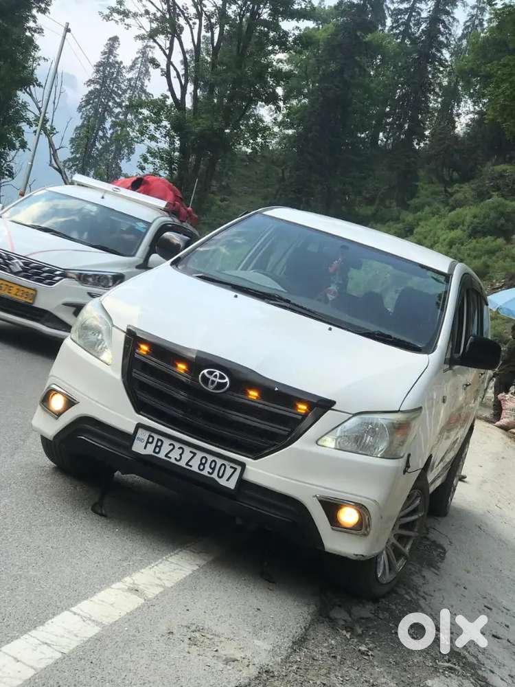 Toyota Innova 2012 Diesel 181000 Km Driven