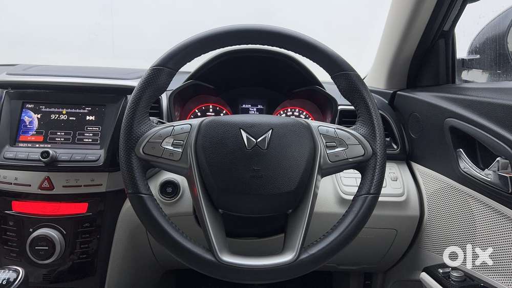 Mahindra Xuv300 W8 Option Diesel, 2023, Diesel