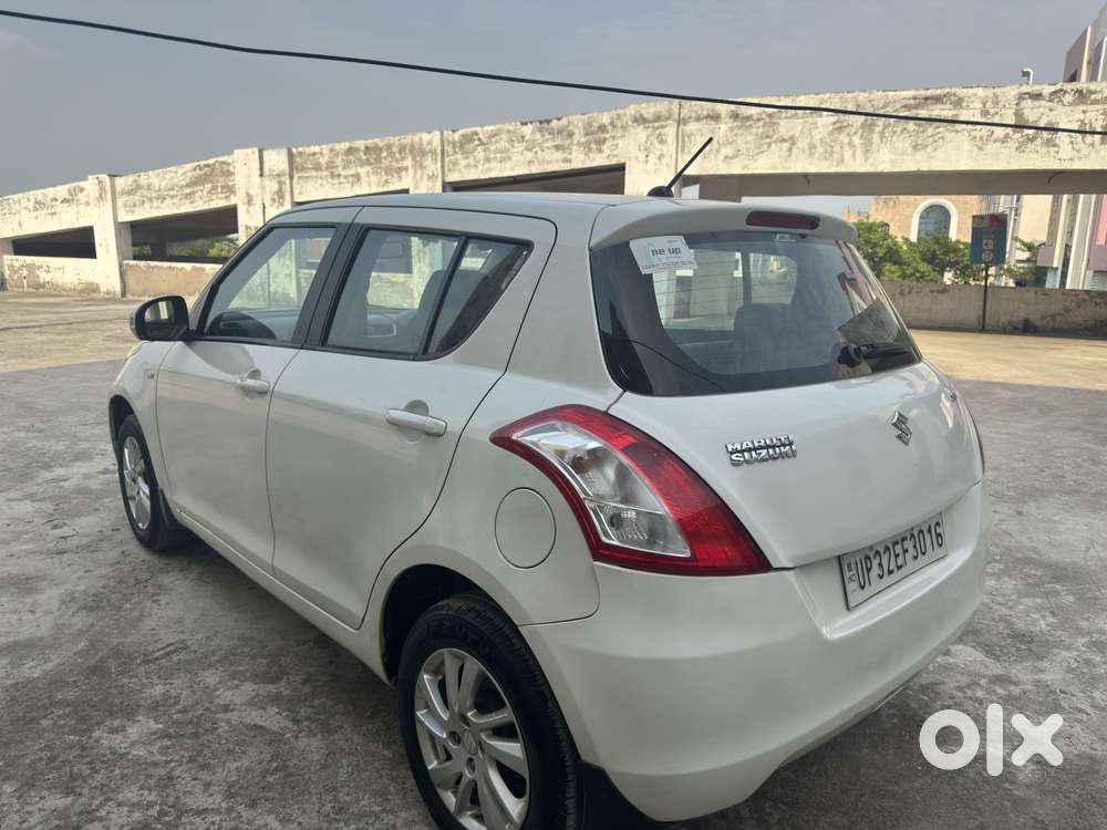 Maruti Suzuki Swift Vvt Zxi, 2012, Petrol