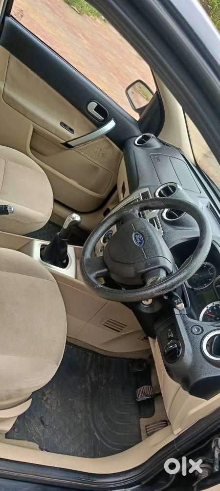 Ford Fiesta 1.6 Sxi Abs, 2015, Petrol