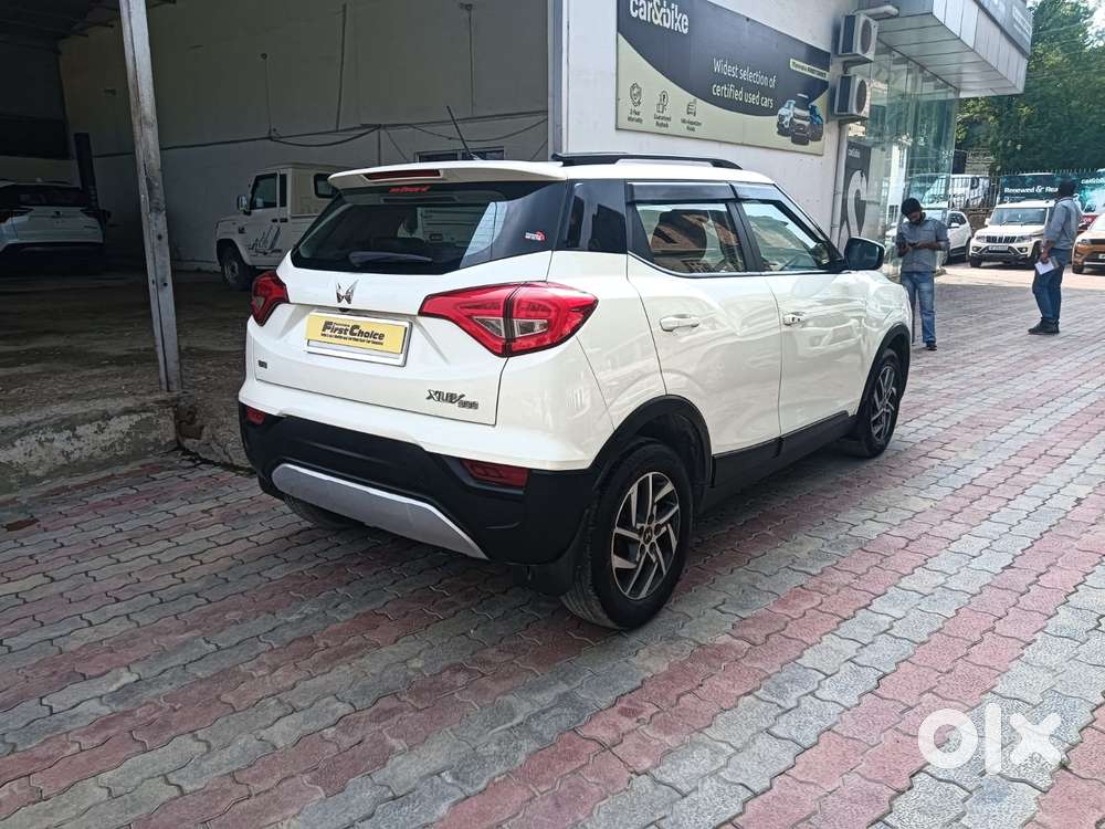 Mahindra Xuv300 W8, 2023, Petrol