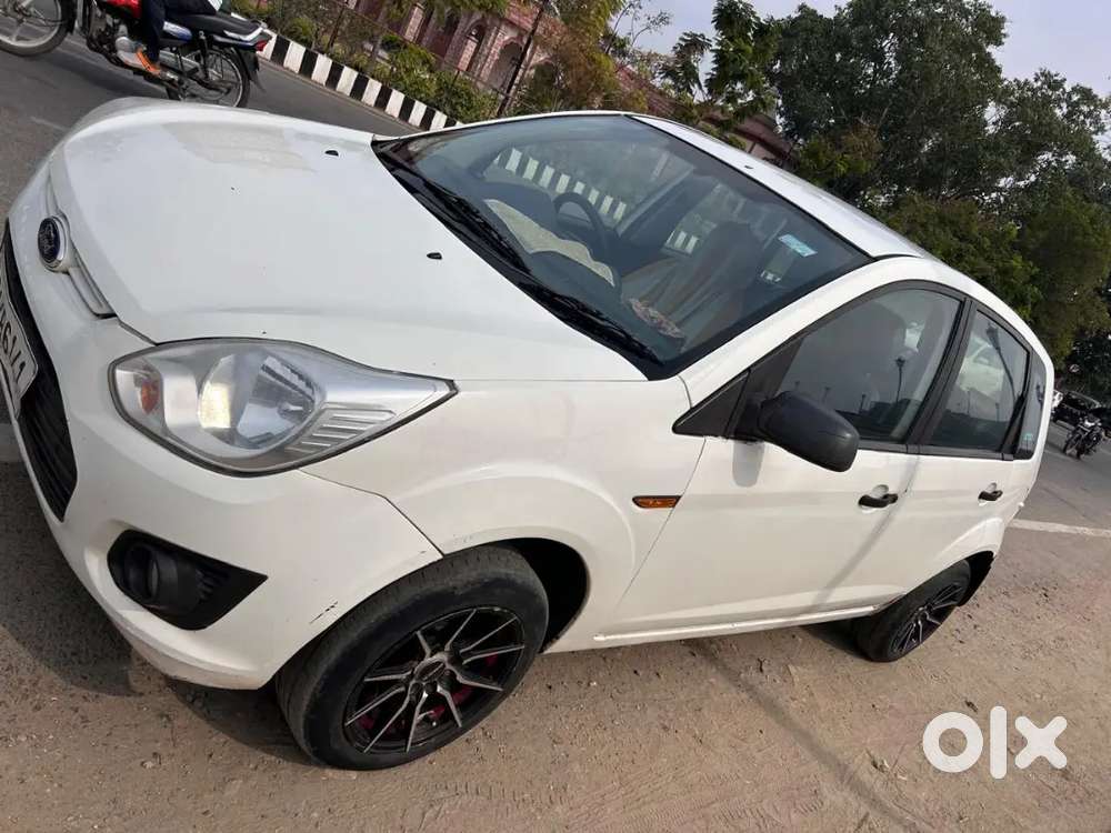 Ford Figo(2014)