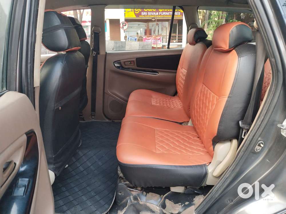Toyota Innova 2.5 Gx (diesel) 7 Seater Bs Iv, 2015, Diesel