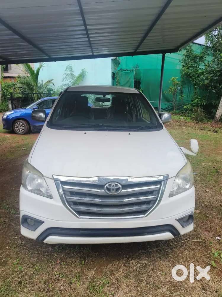 Toyota Innova 2013