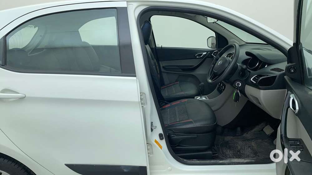 Tata Tiago Xza, 2018, Petrol