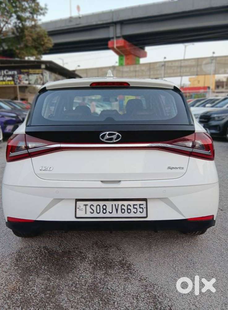 Hyundai I20 Sportz 1.2 Vtvt, 2023, Petrol