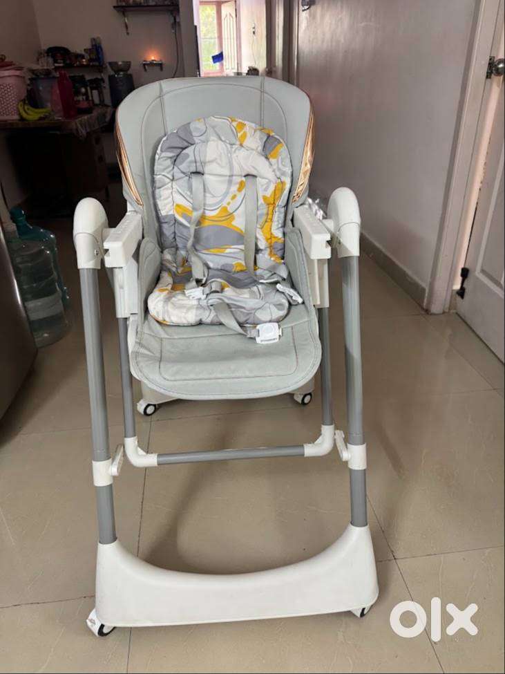 StarAndDaisy 2-in-1 High Chair for Baby [Brand new]