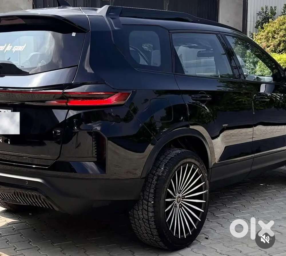 Tata Safari 2024 Diesel 27000 Km Driven