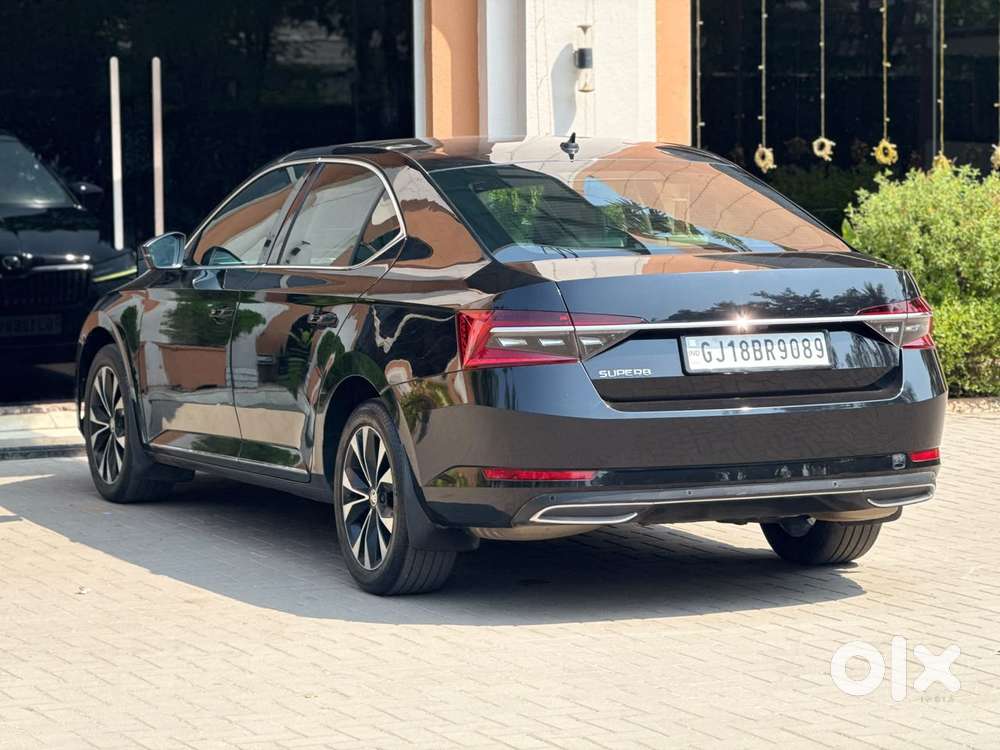 Skoda Superb 2.0 L&k Tsi At, 2022, Petrol