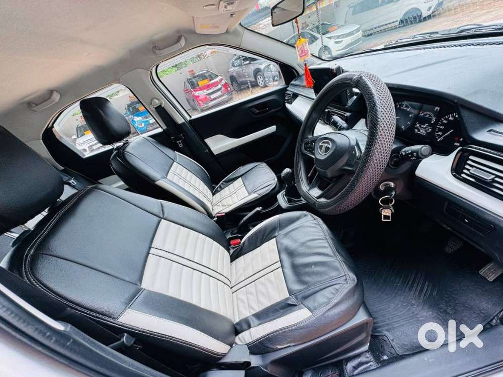 Tata Punch Pure, 2022, Petrol