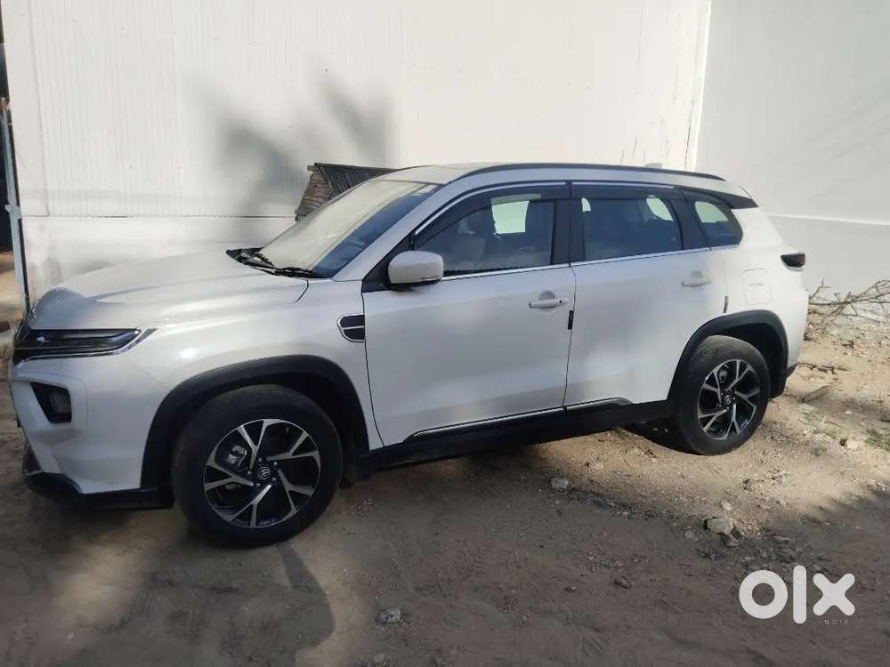 Toyota Urban Cruiser 2025 Petrol Well Maintained