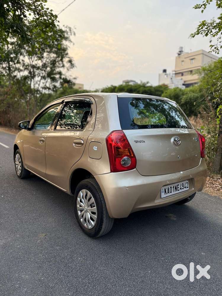 Toyota Etios Liva 2011-2012 G, 2012, Petrol