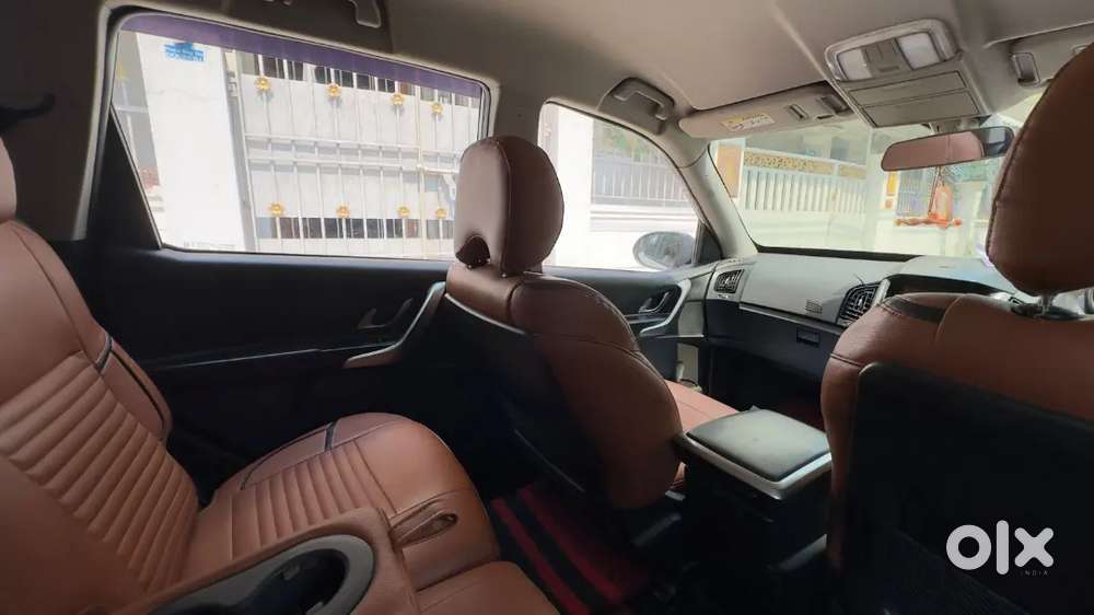 Xuv 500 , W7 At Company Serviced